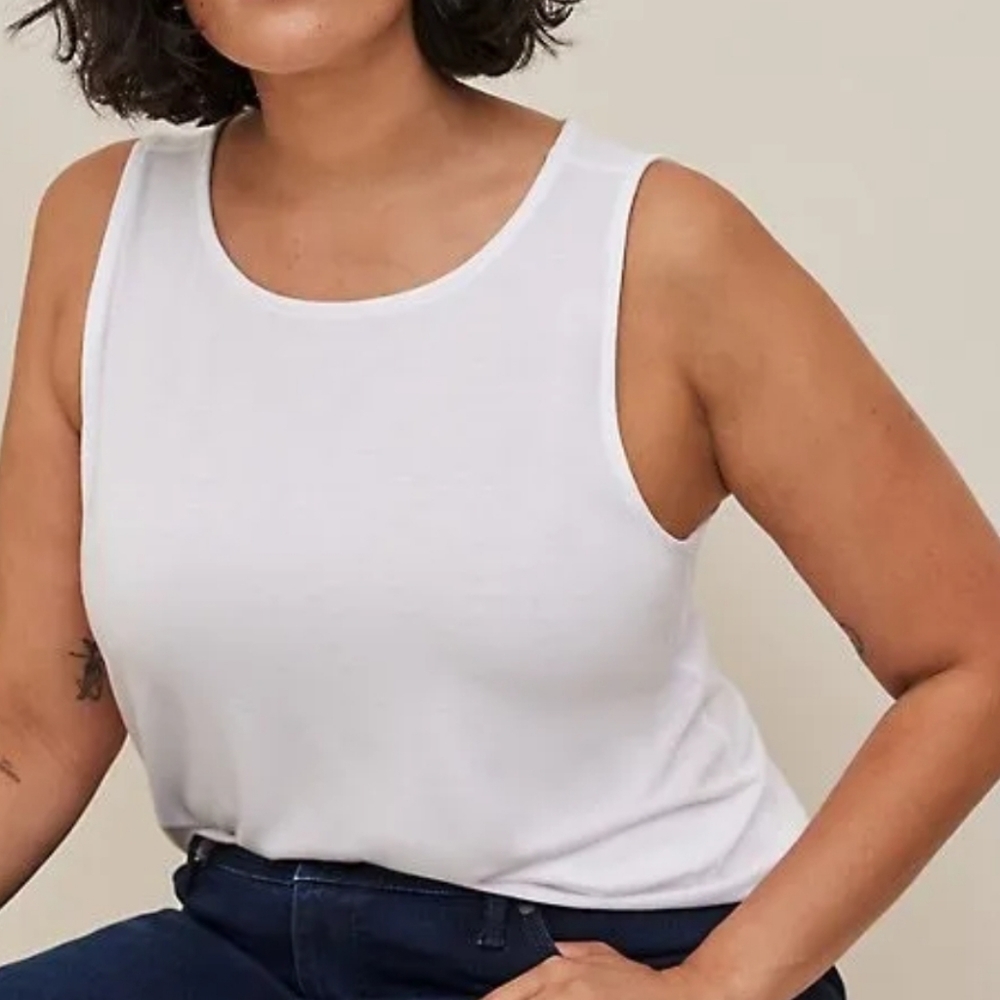 Torrid Casual Clean Girl High Neck Sleeveless Stretch White Top size 5X NWT